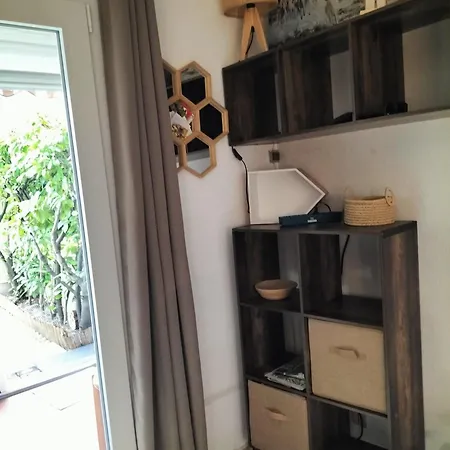 Appartement Climatisé Rez De Jardin 150m Boucanet Le Grau-du-Roi