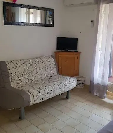 Climatise Rez De Jardin 150m Boucanet * Le Grau-du-Roi